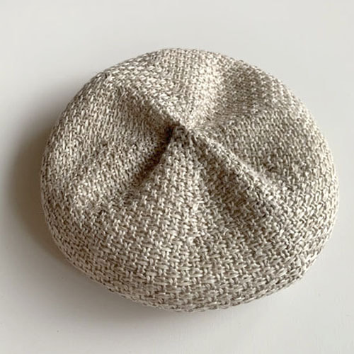 mature ha. beret  knitted linen