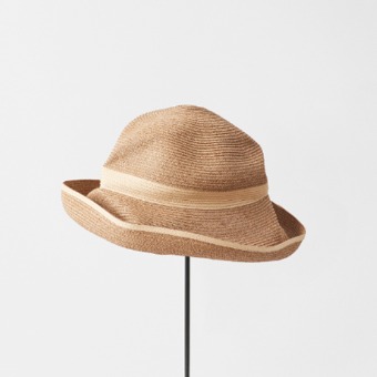 mature ha. boxd hat brim switch color line wide